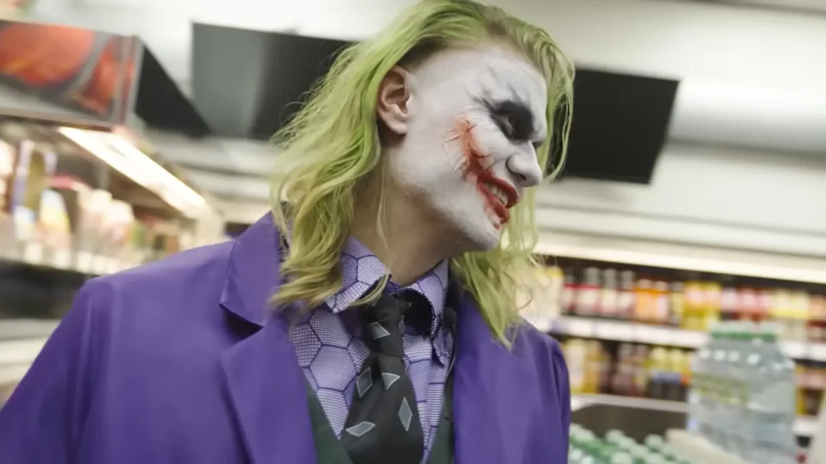 Haaland se veste de Coringa e espanta fãs em Manchester Haaland se veste de Coringa e espanta fãs em Manchester