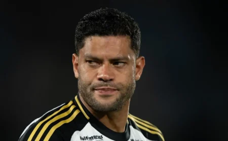 Hulk: Grêmio ou Exterior? A Decisão do Jogador Hulk: Grêmio ou Exterior? A Decisão do Jogador