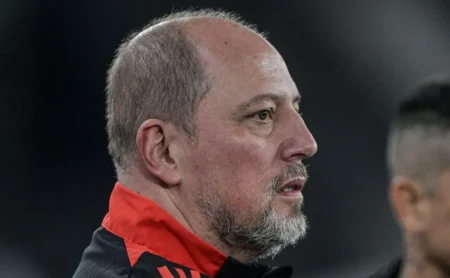 Internacional Interrompe Planejamento para 2026, Foca em Reação no Brasileirão Série A Internacional Interrompe Planejamento para 2026, Foca em Reação no Brasileirão Série A