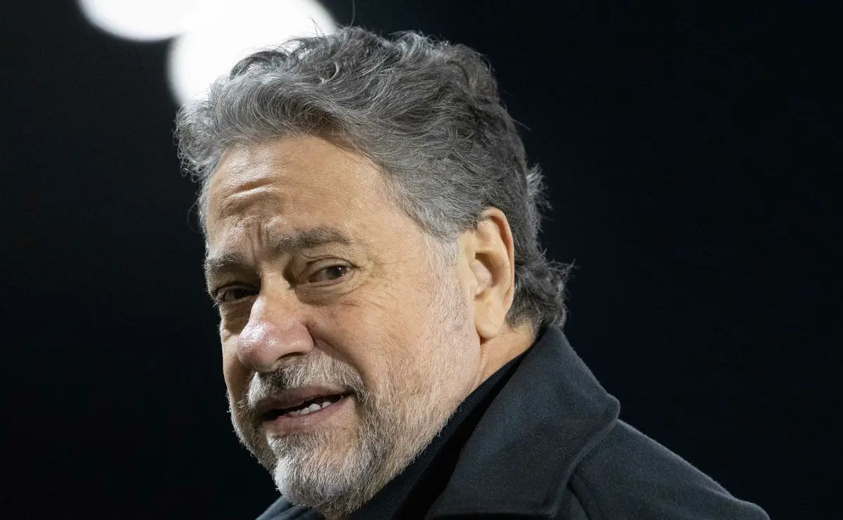 Júlio Casares Reúne-se com Investidor Diego Fernandes para Discutir Projetos no São Paulo Júlio Casares Reúne-se com Investidor Diego Fernandes para Discutir Projetos no São Paulo