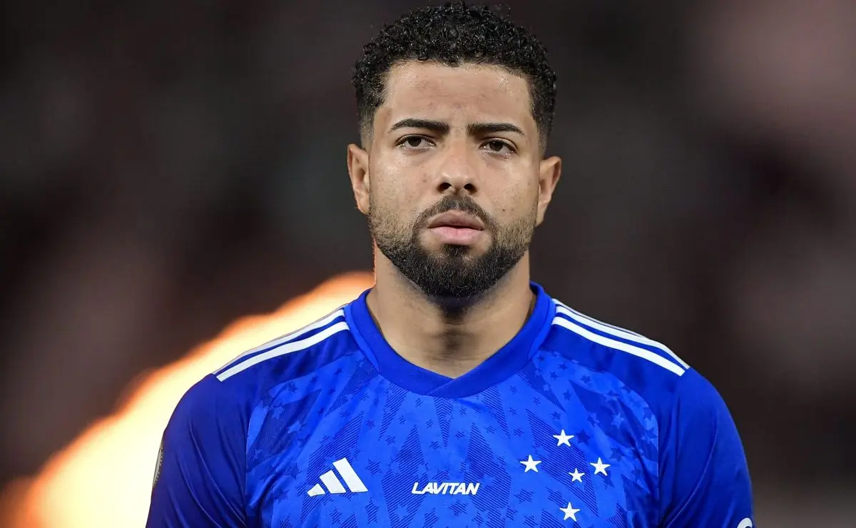 João Marcelo mantém esperança no título do Brasileirão: “Pensar jogo a jogo” João Marcelo mantém esperança no título do Brasileirão: “Pensar jogo a jogo”