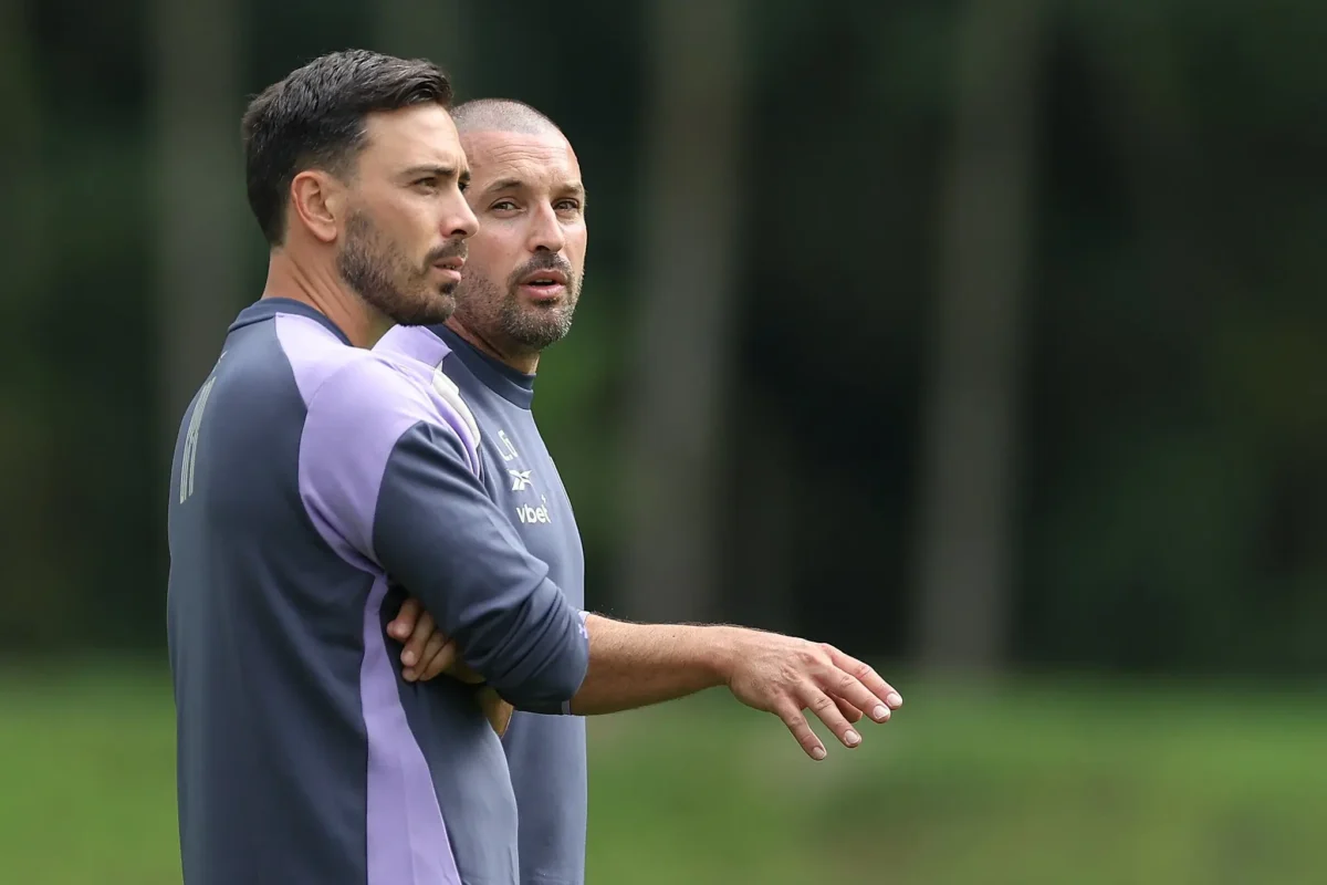 Lesões no Botafogo: Comissão técnica de Davide sob questionamento