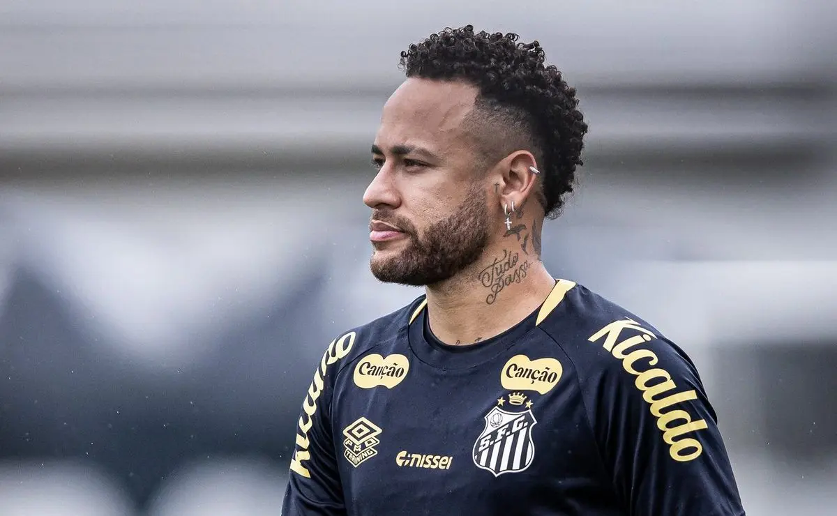Lesão de Neymar frustra e pode acelerar adeus ao Santos Lesão de Neymar frustra e pode acelerar adeus ao Santos