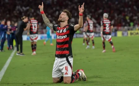 Léo Pereira se destaca no Flamengo com mais gols que três atacantes no Brasileirão