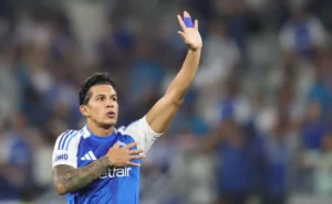 Lucas Romero, ídolo cruzeirense, admite ter estado perto de acertar com o rival Atlético-MG em 2021: “Pelo respeito que tenho”