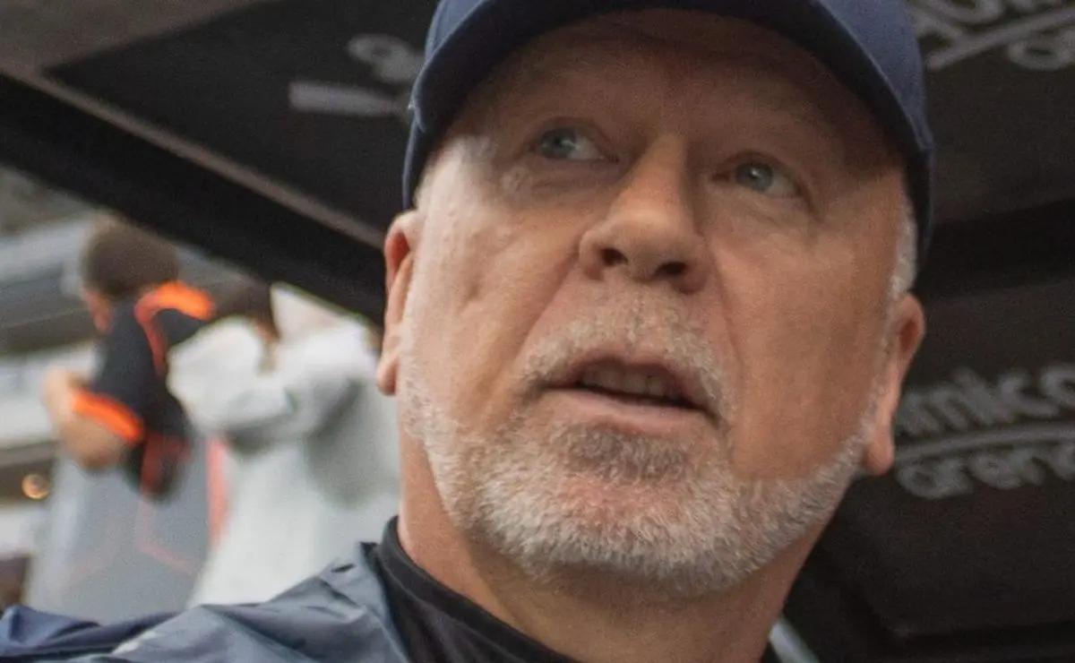 Mano Menezes Reclama de Injustiça na Vitória do Corinthians Sobre o Grêmio: "Quantos Chutes no Gol do Volpi?"