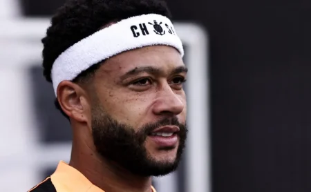 Memphis Depay Confirma Permanência no Corinthians e Promete Brilhar na Copa do Mundo