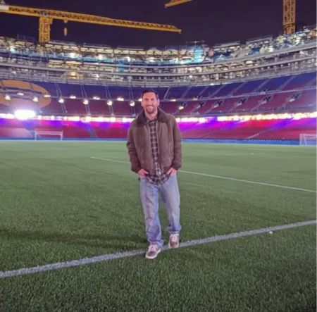 Messi lamenta ausência de despedida no Camp Nou em postagem no estádio do Barcelona