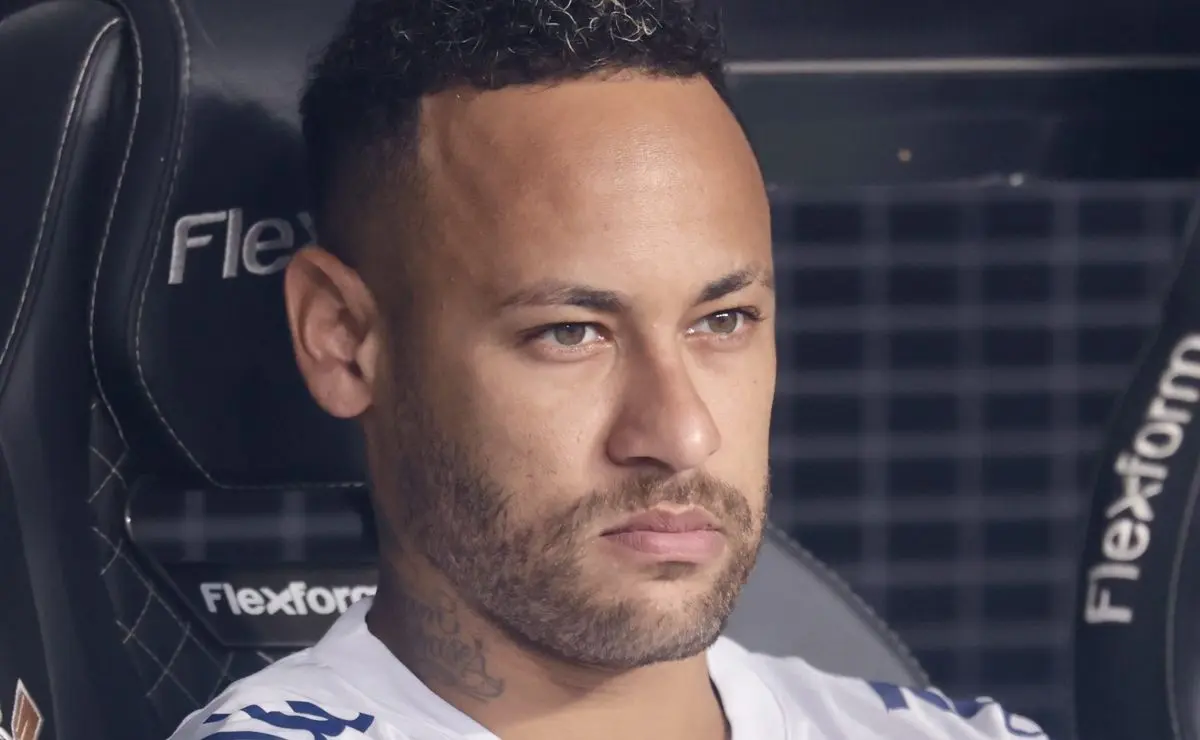 Neymar ironiza e nega pedido de desculpas a Vojvoda no Santos: "Mais uma mentira"