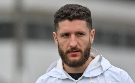 Neymar perde o controle com Zé Rafael no Santos; rusga com Zé Ivaldo no vestiário é antiga