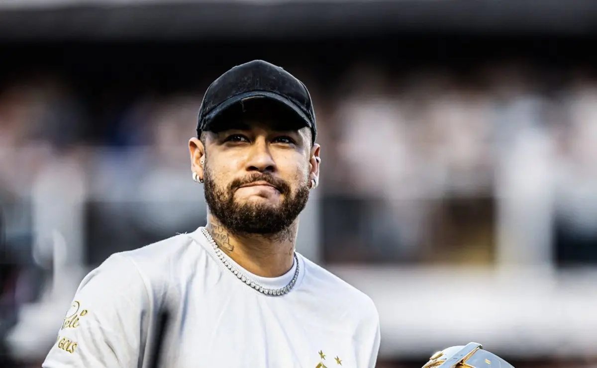 Neymar se junta ao Santos para enfrentar o Palmeiras e toma decisão inédita para auxiliar o clube