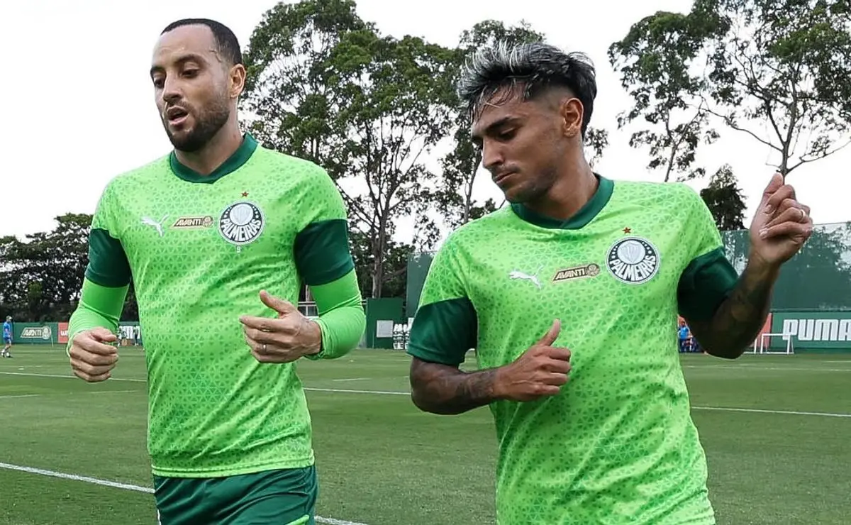 Palmeiras: Paciência esgotada, atuação que irrita Abel e liga alerta sobre Facundo Torres Palmeiras: Paciência esgotada, atuação que irrita Abel e liga alerta sobre Facundo Torres