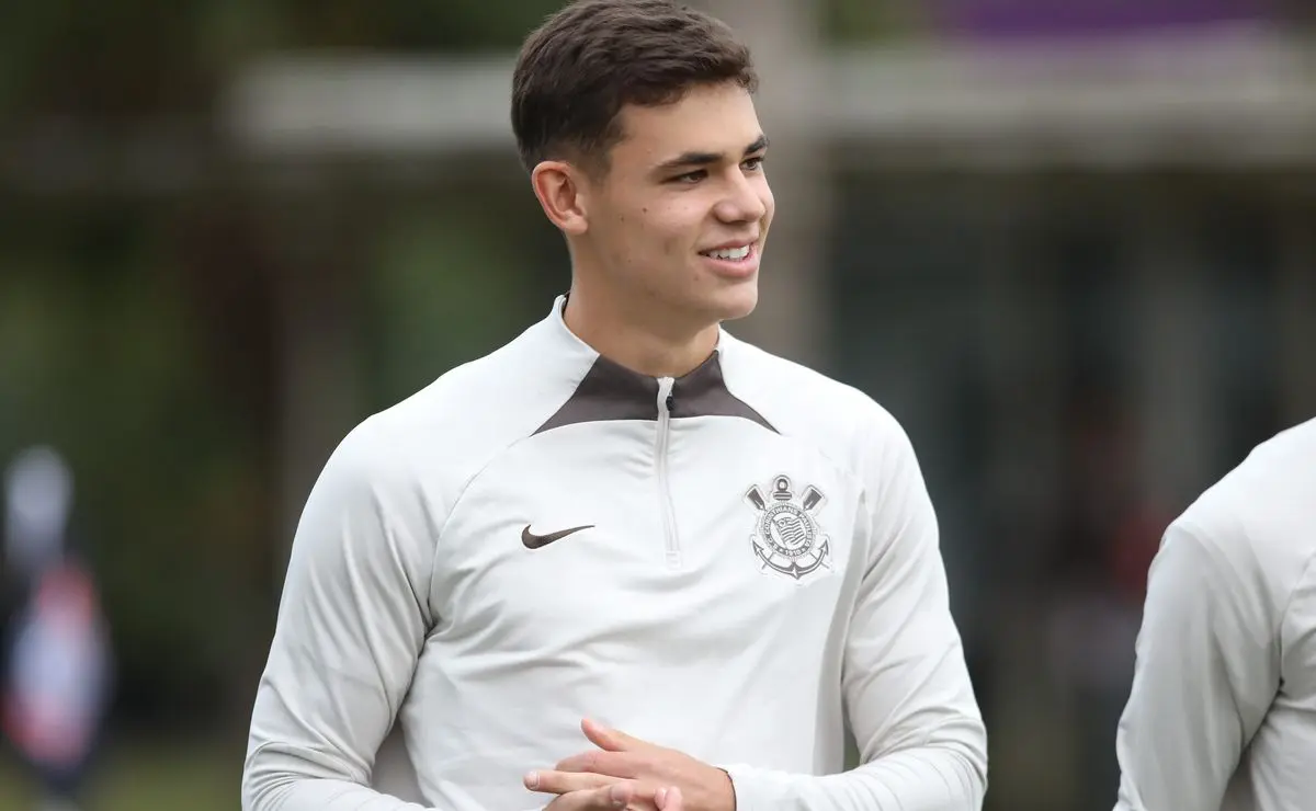 Palmeiras demonstra interesse em Gabriel Moscardo; staff considera improvável retorno ao futebol nacional