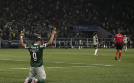 Palmeiras encerra 2025 no Allianz Parque e busca reassumir a ponta Palmeiras encerra 2025 no Allianz Parque e busca reassumir a ponta