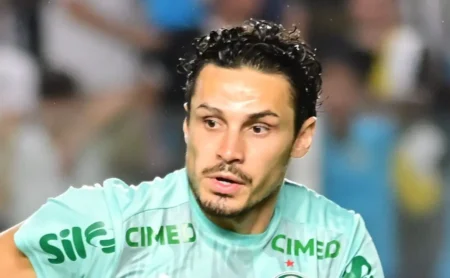 Palmeiras tem Veiga e apenas dois remanescentes do último triunfo contra o Vitória; veja a escalação Palmeiras tem Veiga e apenas dois remanescentes do último triunfo contra o Vitória; veja a escalação