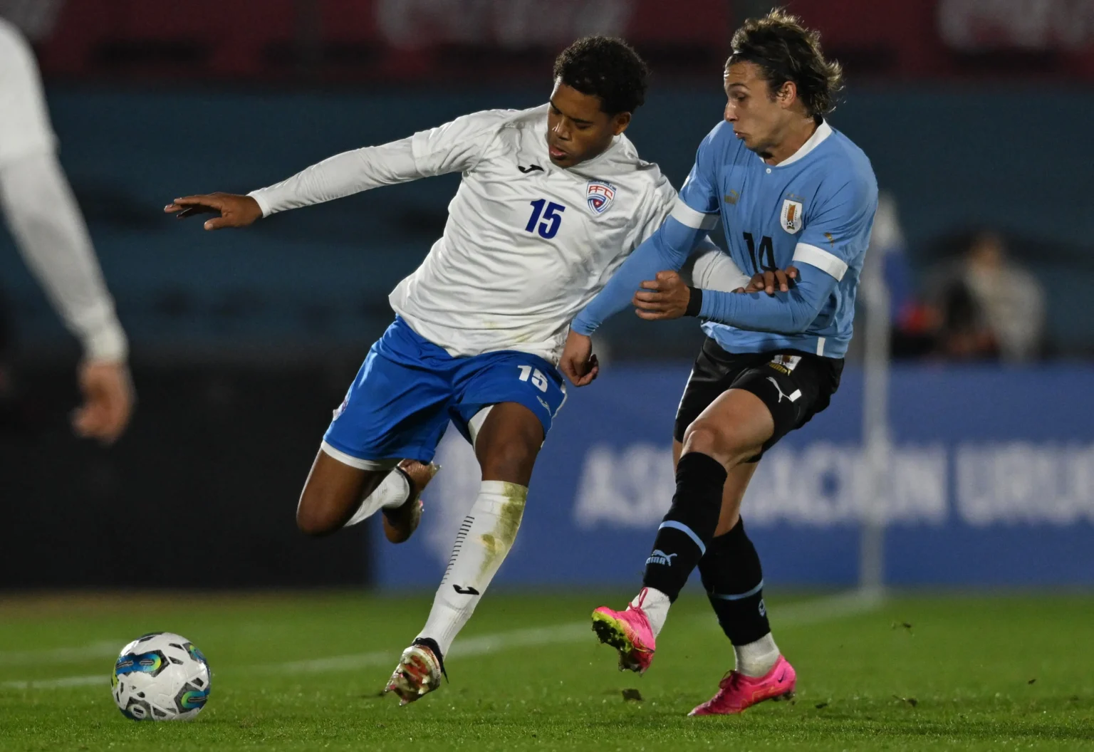 Por que Canobbio, do Fluminense, não é convocado? Desavença com técnico do Uruguai é o motivo