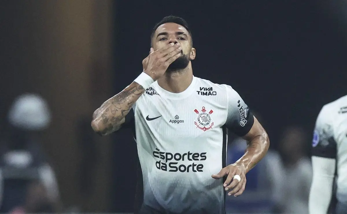 Raniele Brilha no Meio-Campo e Lidera o Corinthians em Vitória Contra o Botafogo