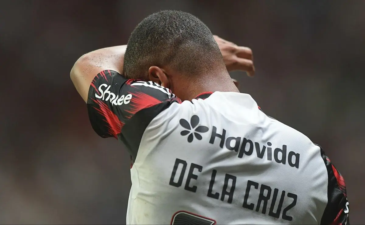 River Plate Prioriza Retorno de De La Cruz e Sinaliza Negociação com Flamengo em 2026 River Plate Prioriza Retorno de De La Cruz e Sinaliza Negociação com Flamengo em 2026