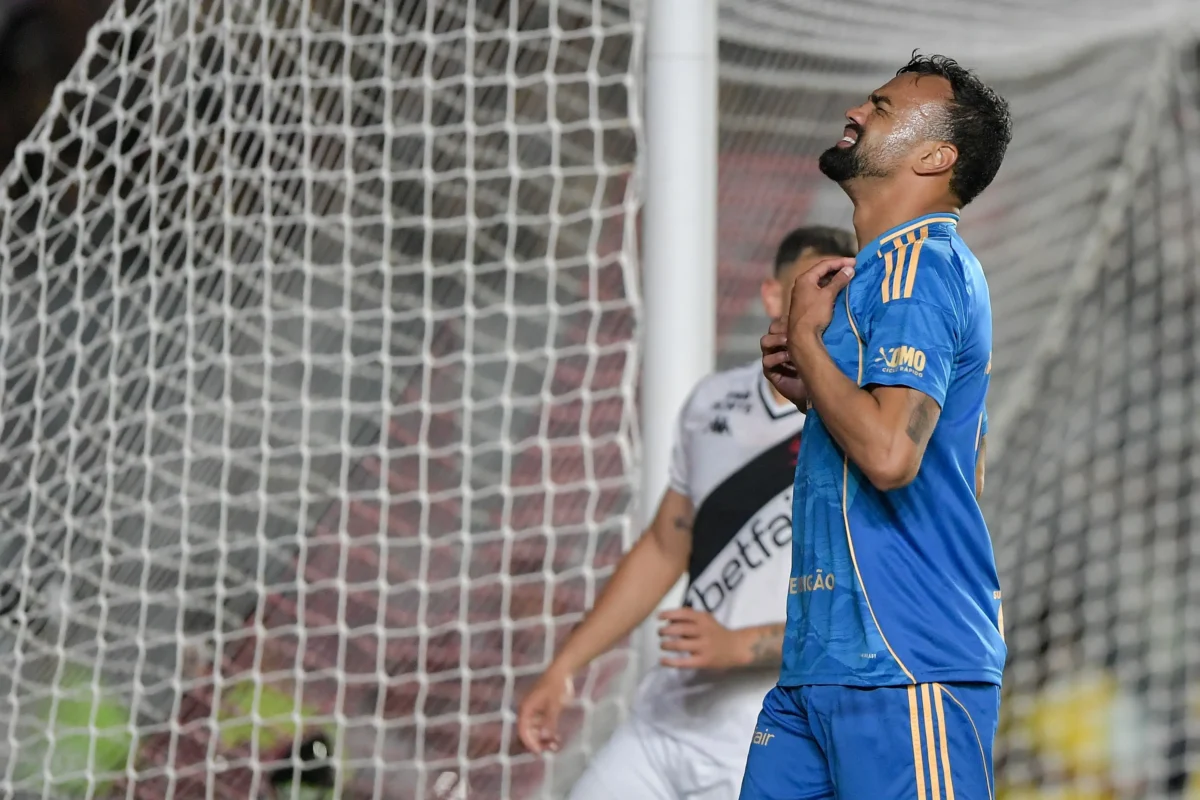 STJD: Pedido do Cruzeiro para anular suspensão de Fabrício Bruno é negado