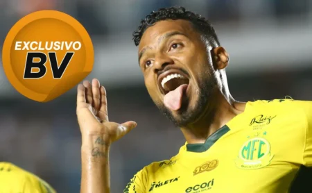 Santos desmente interesse em lateral do Mirassol e descarta Reinaldo