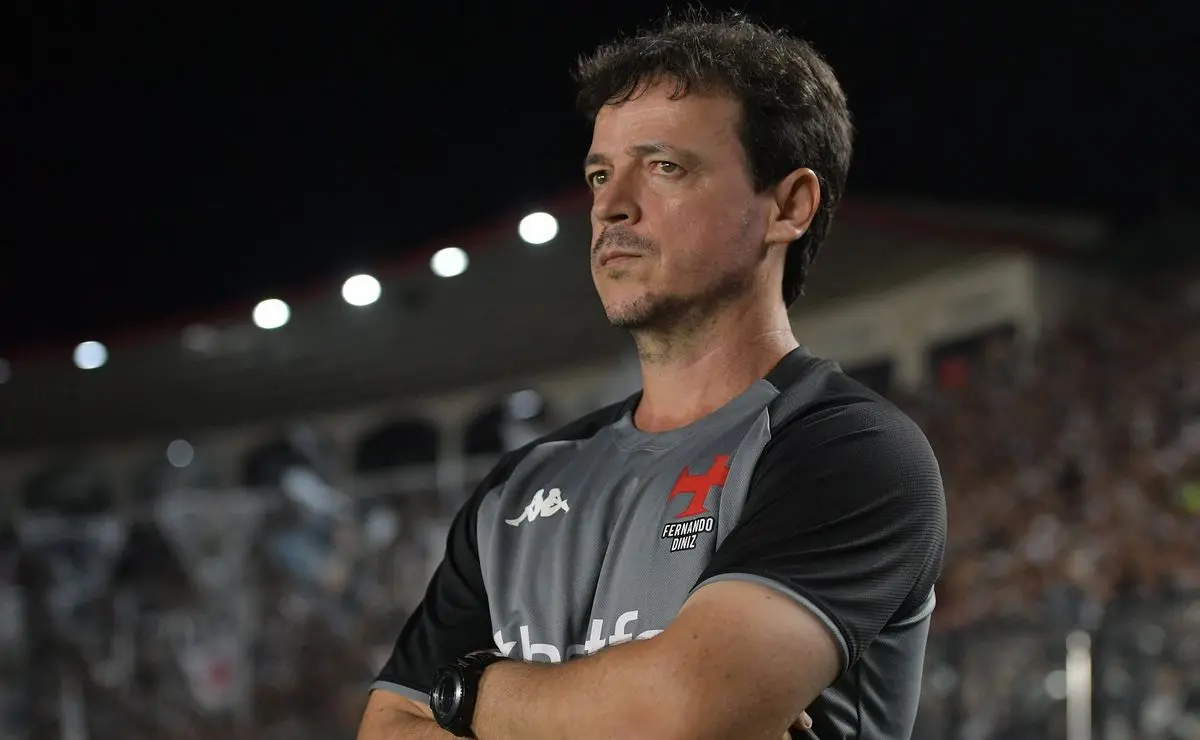 Thiago Mendes é elogiado por Fernando Diniz e pode ser trunfo do Vasco no Brasileirão: Fez um grande jogo Thiago Mendes é elogiado por Fernando Diniz e pode ser trunfo do Vasco no Brasileirão: "Fez um grande jogo"