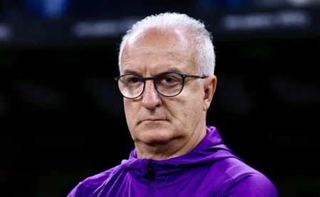 Thomas Lisboa é desfalque na reta final do Brasileirão, segundo planos de Dorival