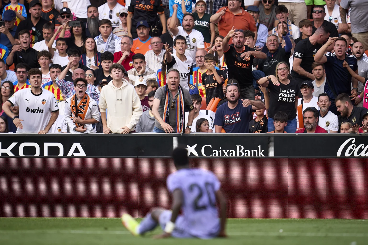 Torcedor do Valencia denuncia ofensas racistas no setor 5 de Mestalla após um ano de incidentes