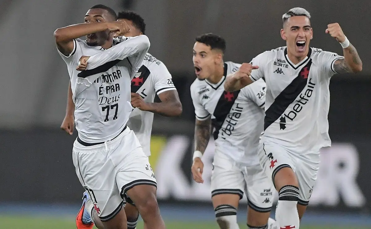 Vasco busca histórica recuperação pós-Data Fifa contra o Grêmio Vasco busca histórica recuperação pós-Data Fifa contra o Grêmio