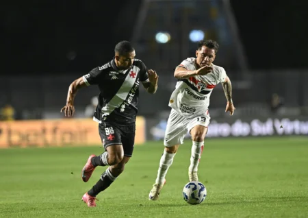 Vasco com desfalques: Paulo Henrique e Nuno Moreira fora do clássico contra o Botafogo