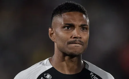 Vitinho celebra melhora no Corinthians e mira clássico contra o São Paulo: “Vamos com tudo”