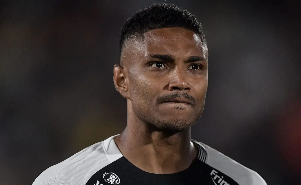 Vitinho celebra melhora no Corinthians e mira clássico contra o São Paulo: “Vamos com tudo”