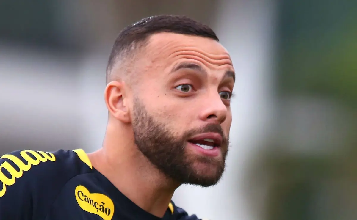 Vojvoda: Novidade Antecipada e Retrospecto de Guilherme Ganham Destaque Antes de Santos x Sport Vojvoda: Novidade Antecipada e Retrospecto de Guilherme Ganham Destaque Antes de Santos x Sport