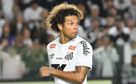 Willian Arão: Gol anulado pelo Santos no clássico contra o Palmeiras