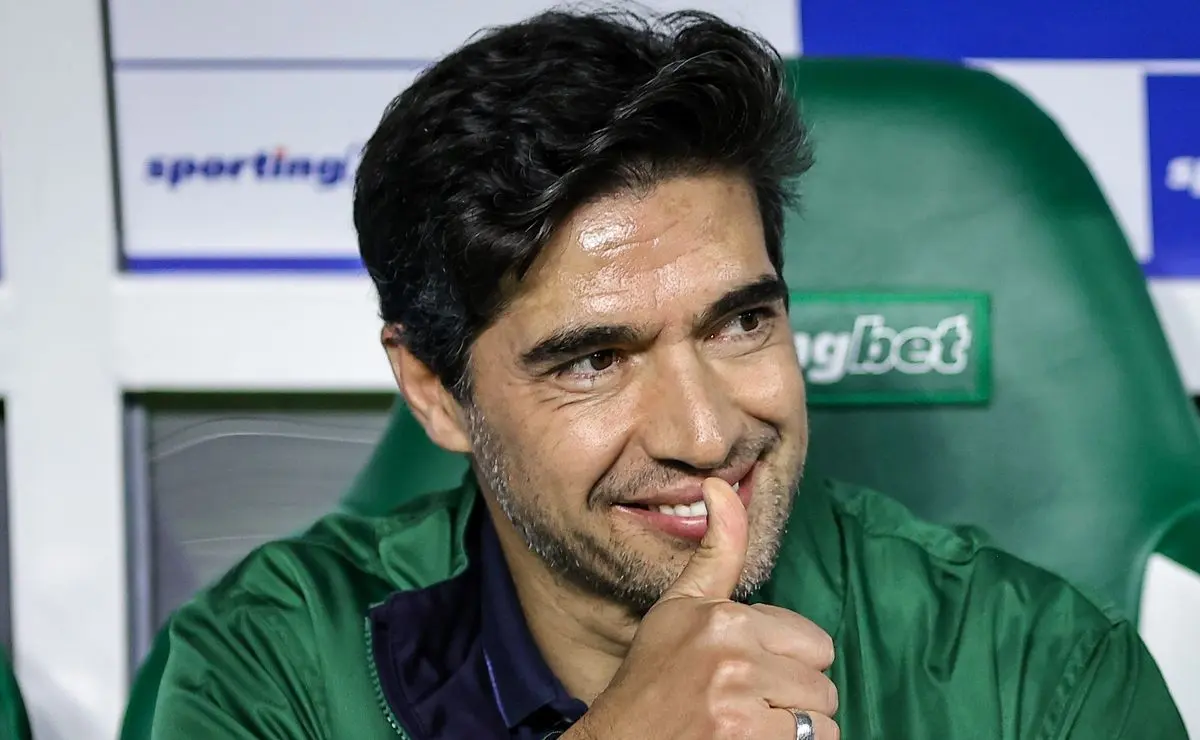 Abel Ferreira aponta Nino como alvo e Palmeiras disputa com rivais; Zenit pede R$ 63 milhões Abel Ferreira aponta Nino como alvo e Palmeiras disputa com rivais; Zenit pede R$ 63 milhões