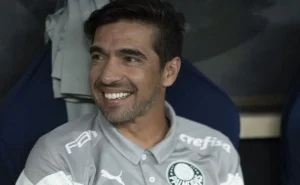 Abel Ferreira define metas para 2026 e Palmeiras almeja Jhon Arias Abel Ferreira define metas para 2026 e Palmeiras almeja Jhon Arias
