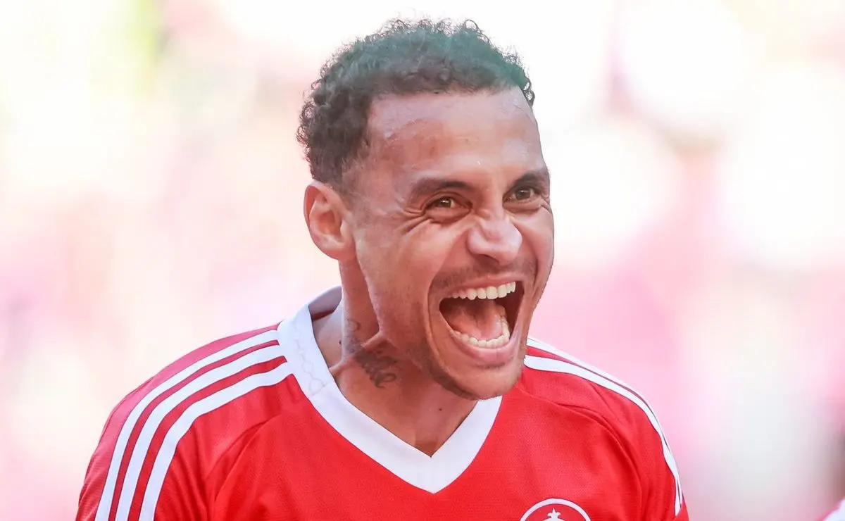 Alan Patrick de malas prontas: Fluminense demonstra interesse no reforço