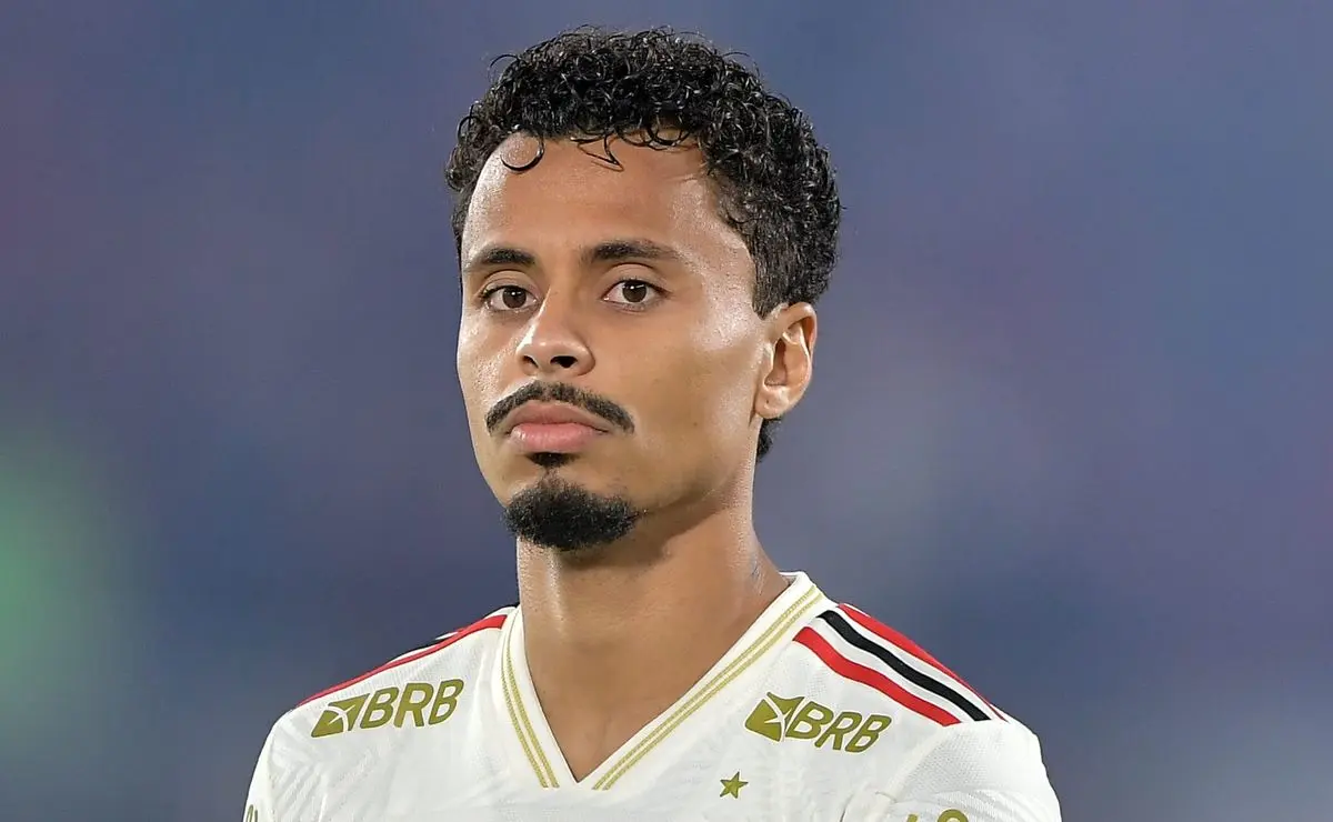 Allan: Incerteza no Flamengo e possibilidade de reforçar o São Paulo
