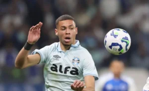 Alysson é oficialmente vendido ao Aston Villa por 10 milhões de euros Alysson é oficialmente vendido ao Aston Villa por 10 milhões de euros