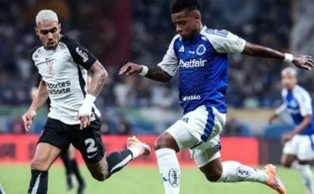 Arroyo ironiza Matheuzinho após rivalidade na Copa do Brasil: “Meu filho”