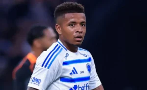 Arroyo provoca Corinthians e ironiza Matheuzinho após eliminação: É meu filho Arroyo provoca Corinthians e ironiza Matheuzinho após eliminação: "É meu filho"