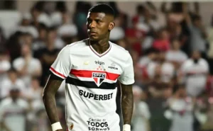 Athletico busca Arboleda, mas enfrenta forte resistência do São Paulo Athletico busca Arboleda, mas enfrenta forte resistência do São Paulo
