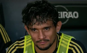 Atlético-MG estipula multa de R$ 30 milhões para liberar Scarpa ao Fluminense Atlético-MG estipula multa de R$ 30 milhões para liberar Scarpa ao Fluminense