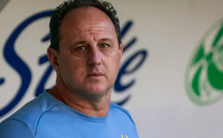 Bahia busca atacante do Flamengo após contratação de Everton Ribeiro e indicação de Ceni para Juninho no Grupo City