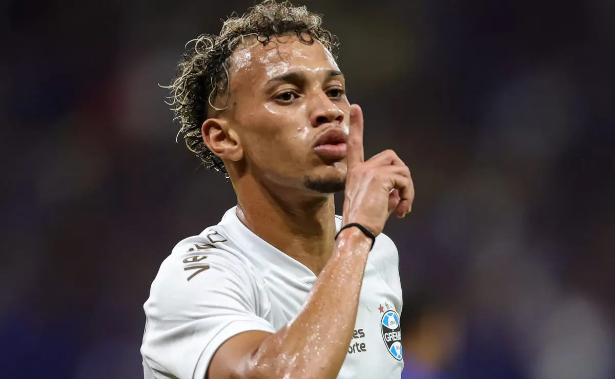 Bitello: Palmeiras esbarra em pedido milionário do Dínamo Moscou e volta ao Brasil se complica