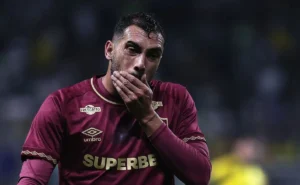 Bologna negocia com Fluminense por Freytes e oferta ultrapassa R$ 50 milhões