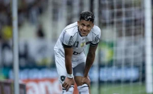 Botafogo assegura Matheus Martins até 2026