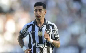 Botafogo encerra ano com destaque de estrangeiros e planeja a próxima temporada Botafogo encerra ano com destaque de estrangeiros e planeja a próxima temporada