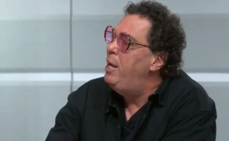 Casagrande projeta duelo entre Flamengo e PSG no Mundial e alerta: “Sacrificar na parte física” Casagrande projeta duelo entre Flamengo e PSG no Mundial e alerta: “Sacrificar na parte física”