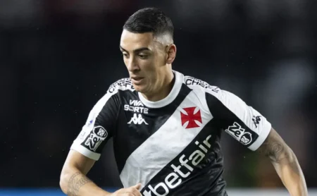 Confusão entre Puma Rodrigues e Soteldo deixa Vasco x Fluminense tenso