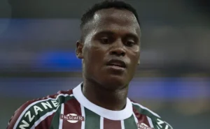 Contratação de Arias pelo Palmeiras enfrenta obstáculos e gera preocupação em clubes brasileiros Contratação de Arias pelo Palmeiras enfrenta obstáculos e gera preocupação em clubes brasileiros
